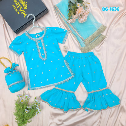 Sultana Sapphire Ensemble with Matching Potli Bag Code-BG-1636