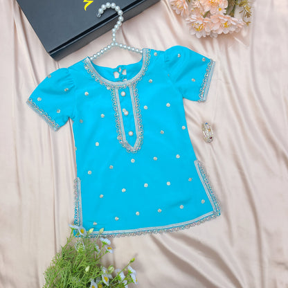 Sultana Sapphire Ensemble with Matching Potli Bag Code-BG-1636