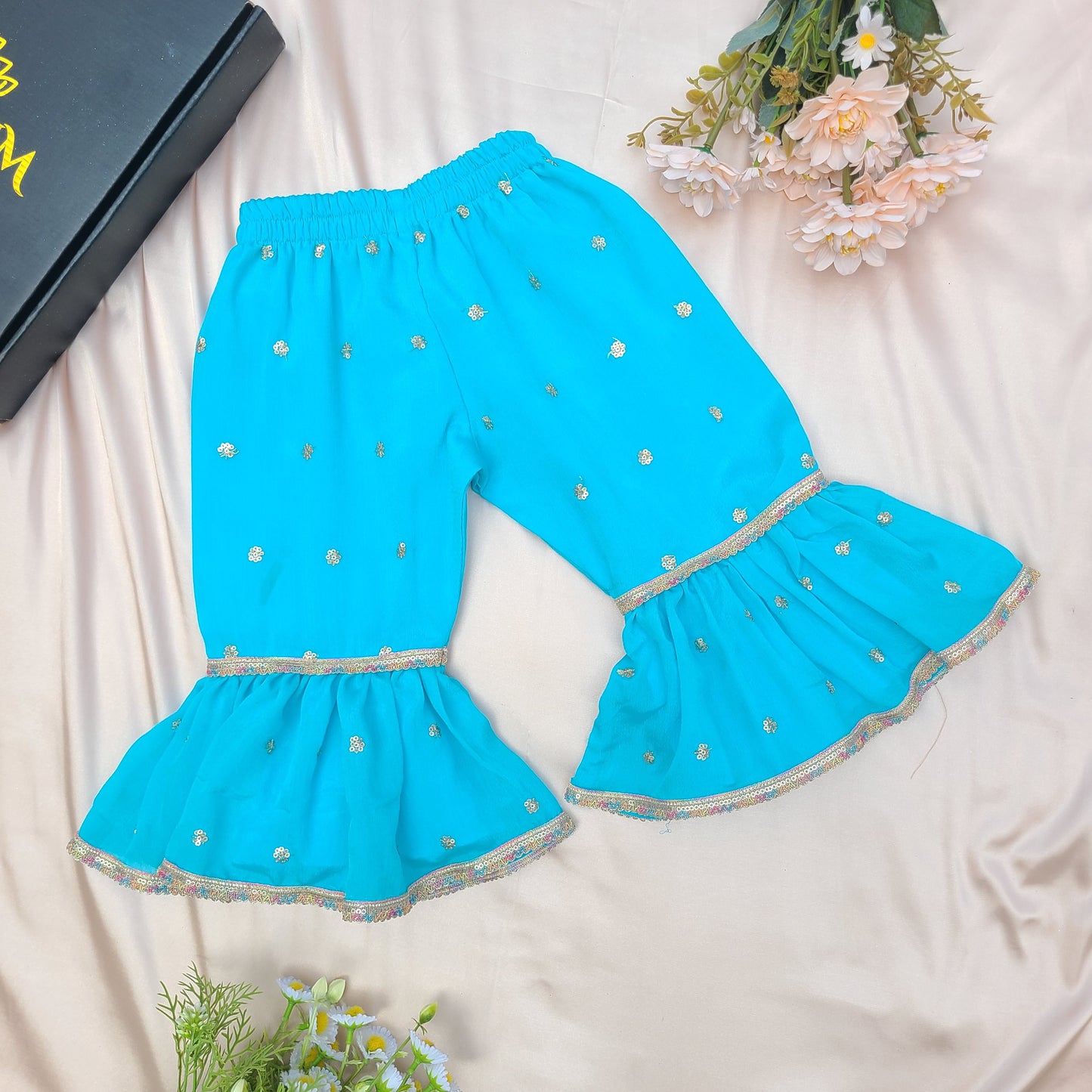 Sultana Sapphire Ensemble with Matching Potli Bag Code-BG-1636