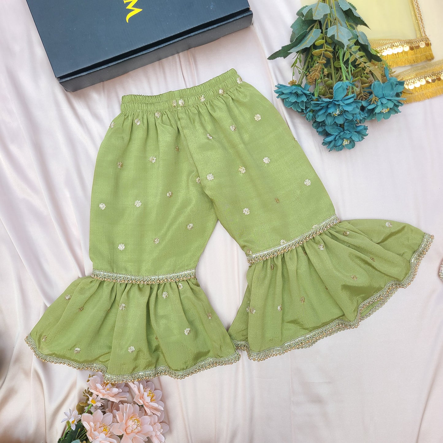 The Sultana Olive Heritage Silk Suite with Matching Potli Bag Code-BG-1639