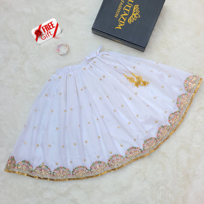 Sheuli Shaj Lehenga set with Matching Potli Bag Code-BG-1538